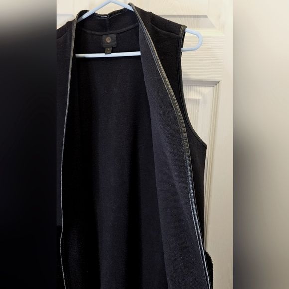 🌺JM Collection Knit Midi Vest - Picture 2 of 6